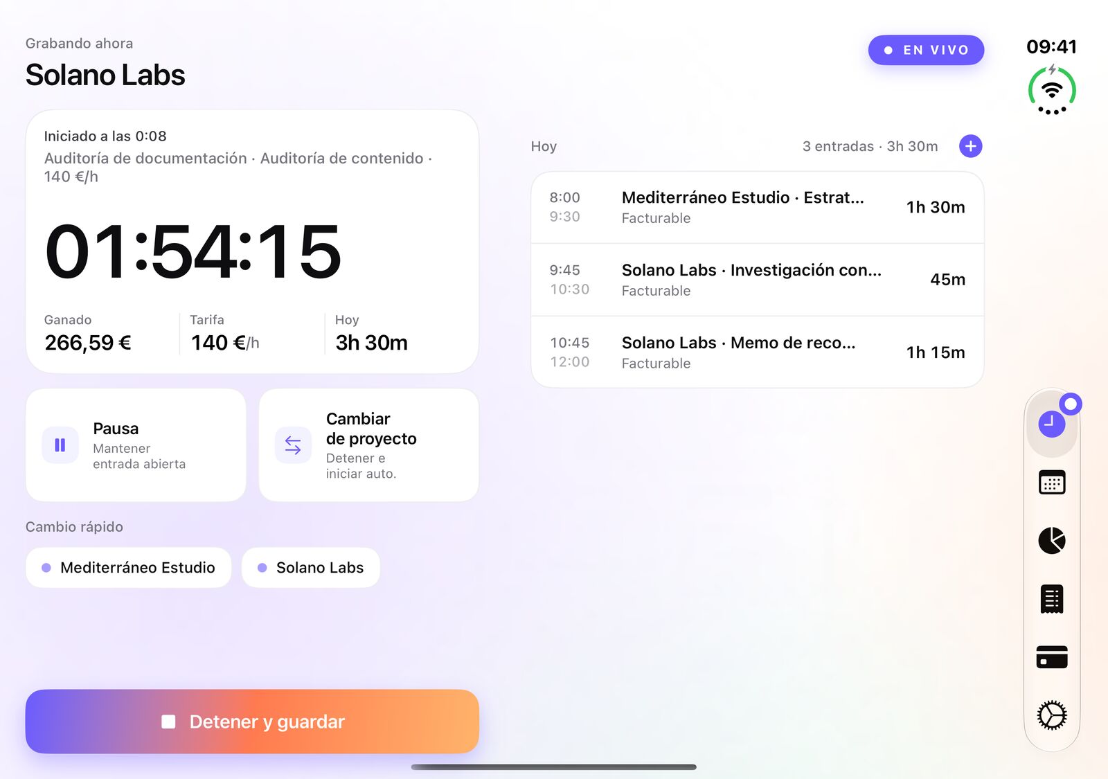 iTimeSheet en la pantalla interior del iPhone Duo: el cronómetro en marcha a la izquierda, las entradas de hoy a la derecha